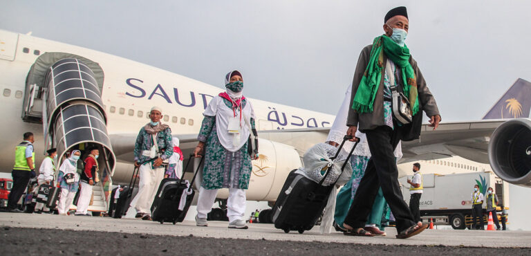 Berangkat ke Tanah Suci? Ini Rekomendasi Aksesoris yang Bisa Bantu Memudahkan Ibadah Umroh atau Haji