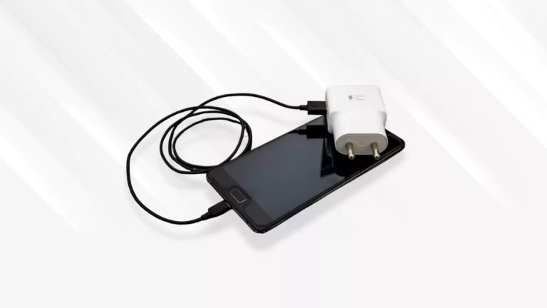Perbedaan Adaptor dan Charger: Jangan Sampai Salah Lagi!