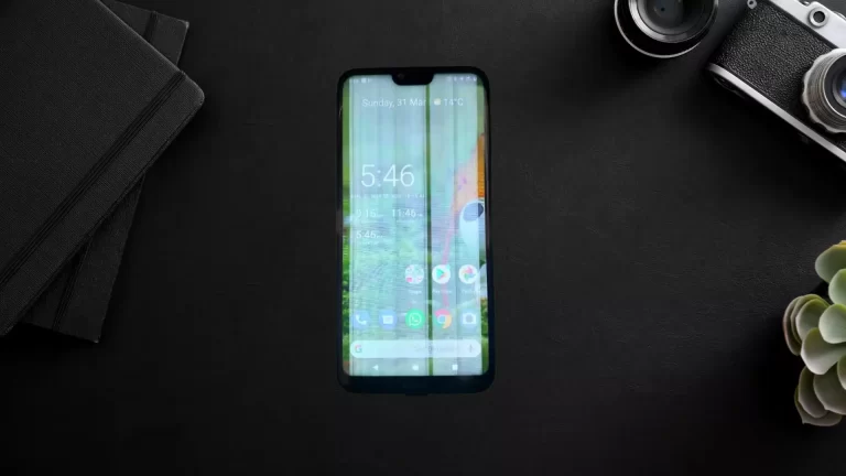 8 Cara Mengatasi Layar iPhone Bergaris Tanpa Harus Panik