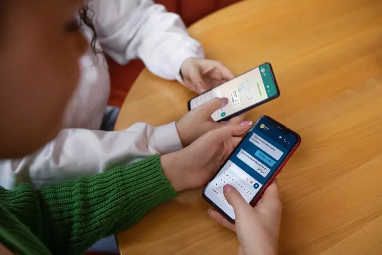 Cara Kloning WhatsApp di iPhone dengan Aman & Efisien